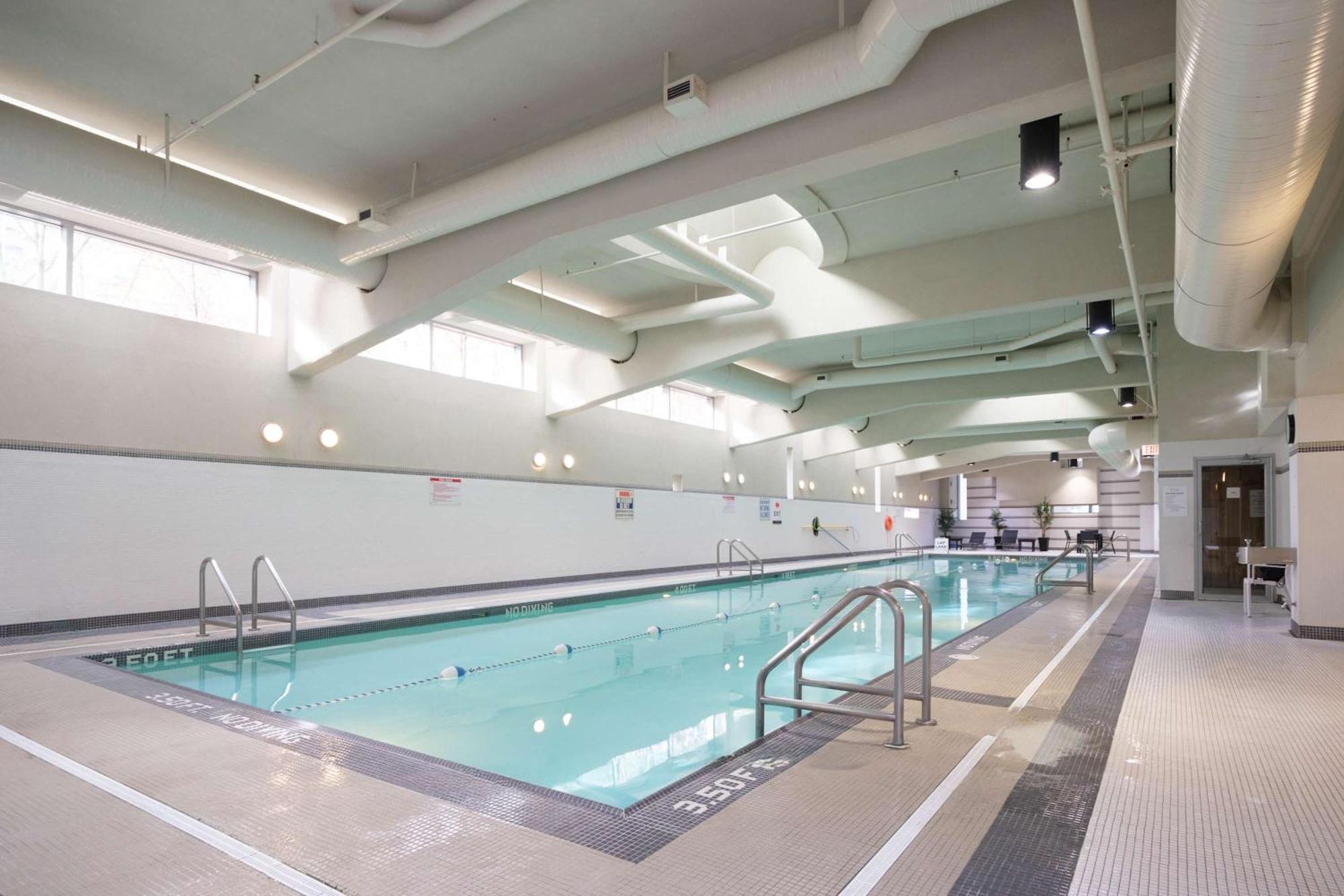 Apartamento Luxury Jacuzzi Pool & Sauna In Prime Location Vancouver